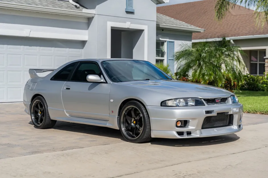 Featured vehicle photo