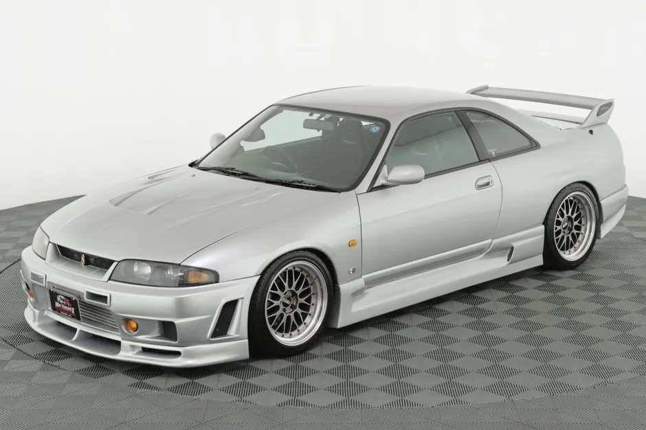 Featured vehicle photo