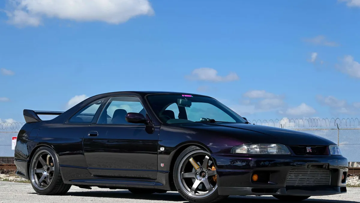 Featured vehicle photo