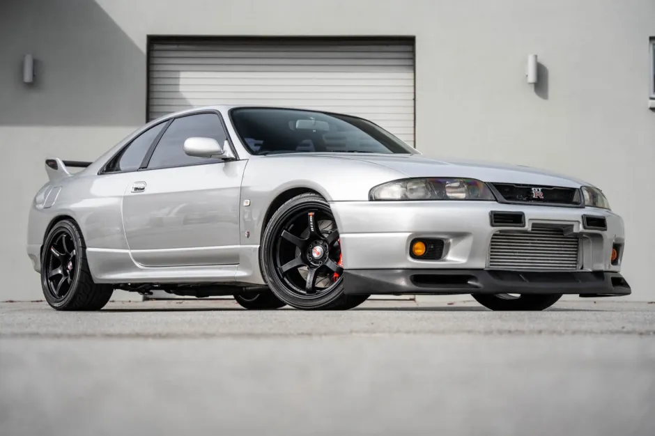Featured vehicle photo