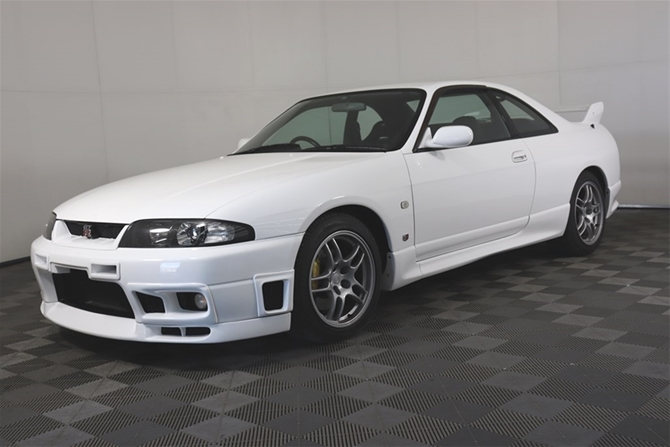 Featured vehicle photo