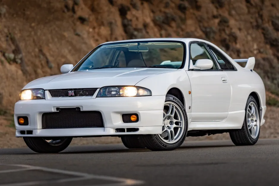 Featured vehicle photo