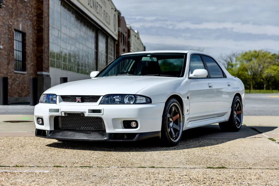 Featured vehicle photo