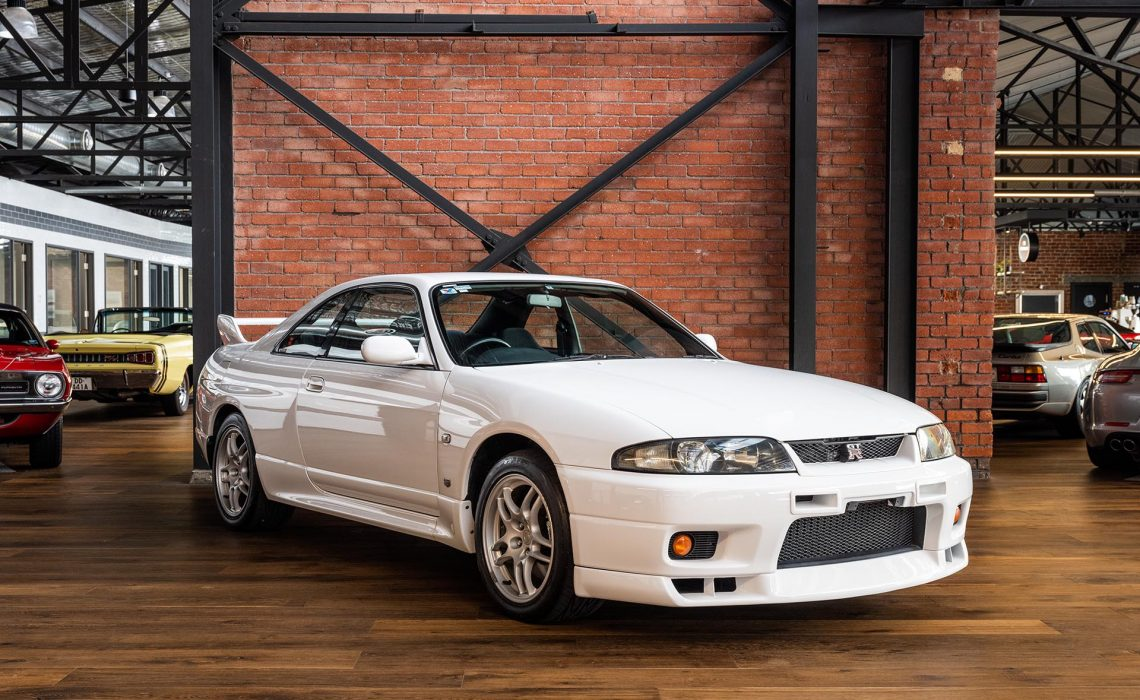 Featured vehicle photo