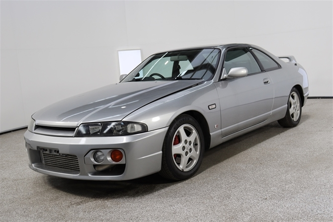 Featured vehicle photo